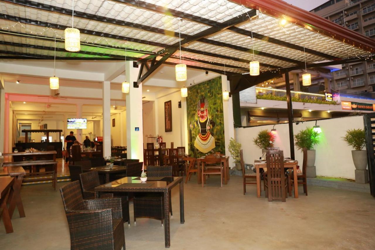 Coconut Primitive Hotel เนกอมโบ ภายนอก รูปภาพ