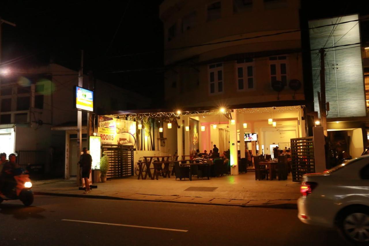 Coconut Primitive Hotel เนกอมโบ ภายนอก รูปภาพ