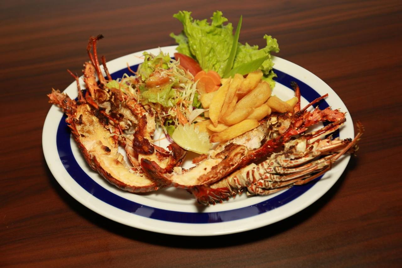 Coconut Primitive Hotel เนกอมโบ ภายนอก รูปภาพ