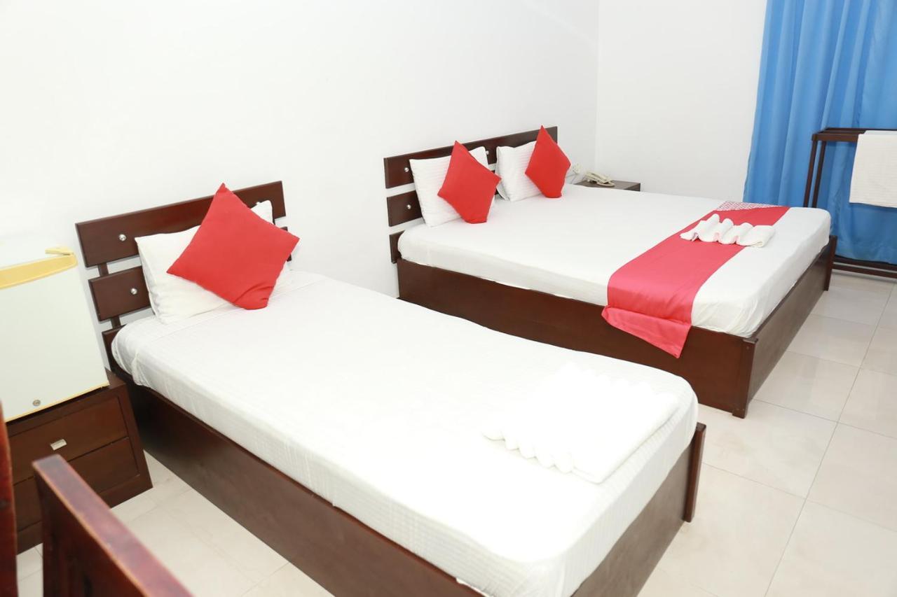 Coconut Primitive Hotel เนกอมโบ ภายนอก รูปภาพ